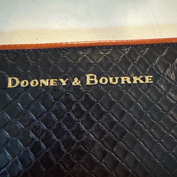 Dooney & Bourke Black Textured Wallet - Picture 5 of 11
